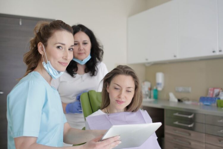 3 BONS MOTIVOS PARA UMA CONSULTA ORTODÔNTICA