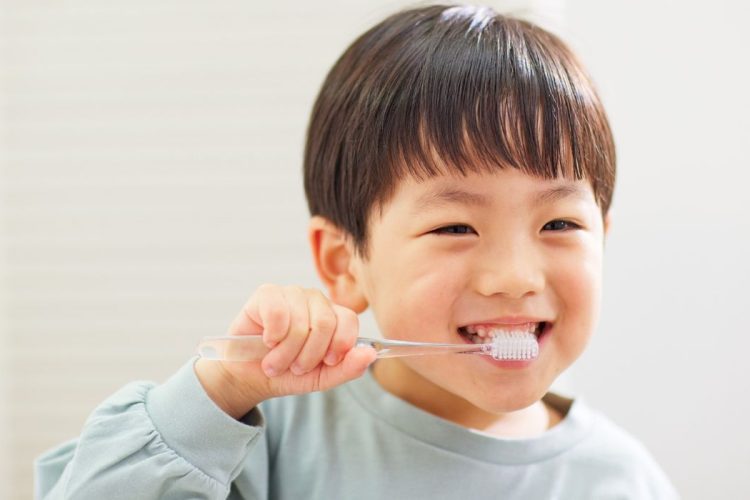 Meu Filho não Gosta de Escovar o Dente. O que fazer?