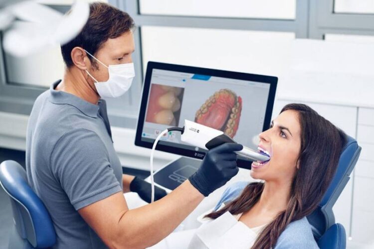 Escaneamento intraoral do paciente para uso de alinhadores transparentes